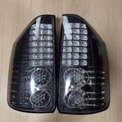 LARGUS ZRR70 75VOXY NOAH LEDテールランプのサムネイル