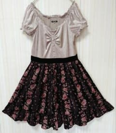 L'EST ROSE レストローズベロア生地 花柄 半袖ひざ丈ワンピース - メルカリ