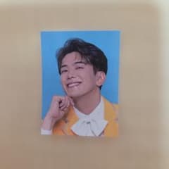 モナキ　じん　証明写真ガチャのサムネイル
