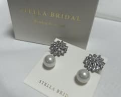 STELLA BRIDAL パール花モチーフイヤリングのサムネイル