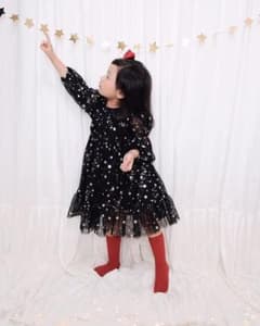 【 最終値下げ 】 韓国 子供服 スター レース ブラック ワンピースのサムネイル