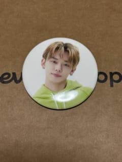 TXT ヨンジュン 缶バッジ - メルカリ