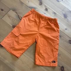 THE NORTH FACE オレンジ ハーフパンツのサムネイル