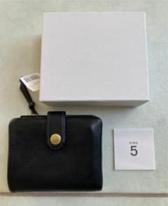 cinq✩.*˚2つ折り財布のサムネイル