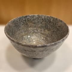 波多野善蔵 鬼萩 茶碗 仕覆付き 茶器 共箱 共布 作歴 茶道具 - メルカリ