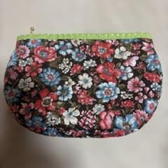 ハンドメイド 花柄キルティングポーチ