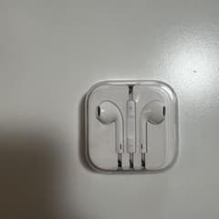 アップル　有線イヤホンのサムネイル