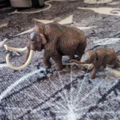 アニア　マンモス親子のサムネイル