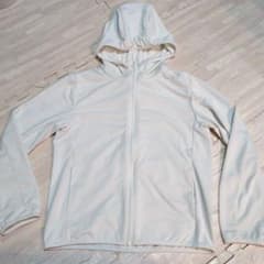 UNIQLO KIDS AIRism UVカットパーカー 130のサムネイル