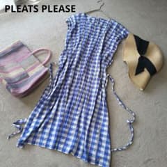 イッセイミヤケPLEATS PLEASE ギンガムチェックワンピース青白サイズ3 イッセイミヤケPLEATS PLEASE ギンガムチェックワンピース青白サイズ3