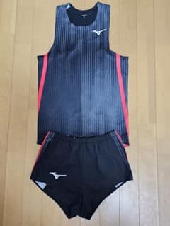 Mizuno 陸上用　シングレットとショートパンツセットのサムネイル