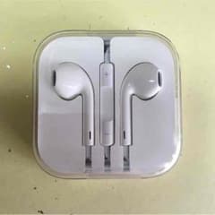 iPhone:イヤフォン正規品のサムネイル