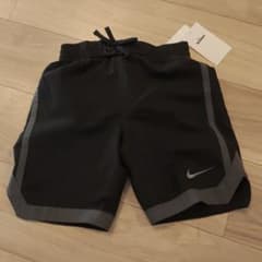 NIKE 男児 水着 130 ブラック 新品タグ付きのサムネイル