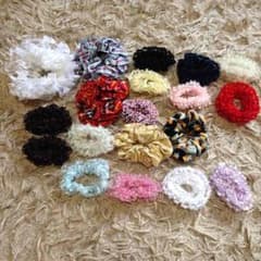 フリフリのシュシュのサムネイル