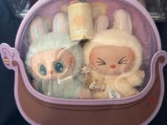 ラブブ2体、ラプンツェルポーチ入り＆光るキーホルダーのサムネイル
