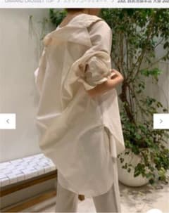Cancliniシルエット シャツ　19800円　白オーバーシャツのサムネイル