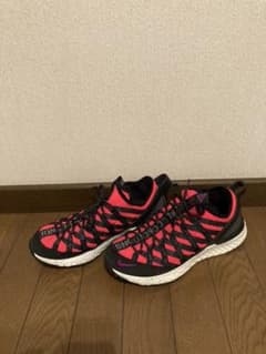 スニーカー　ナイキ　ACG リアクト　テラ　格安！美品のサムネイル