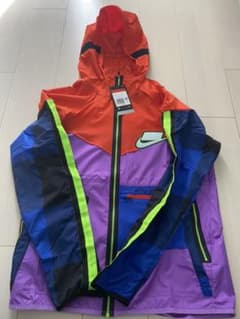 新品未使用 NIKE マウンテンパーカー アノラックナイロンジャケット Lのサムネイル