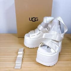 未使用・箱付き】UGG GOLDENRISE ゴールデンライズ ホワイト 22 - メルカリ