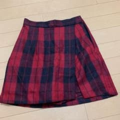 チェックスカートのサムネイル