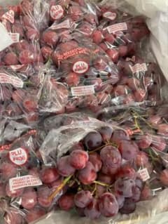 461.皮ごと食べられる新鮮紅提、紅ぶどう種あり 箱込み8.5kg - メルカリ