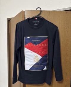 TOMMY HILFIGER ネイビー 長袖Tシャツ Sのサムネイル
