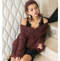 2way　ニットトップス　オフショル　深Vネック　ブラウンのサムネイル