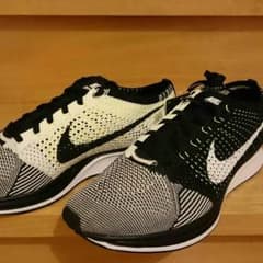 ナイキ フライニットレーサー ほぼ新品のサムネイル