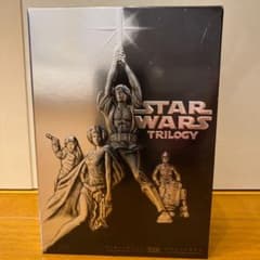 スター・ウォーズ トリロジー DVD-BOX〈初回限定生産・4枚組〉のサムネイル