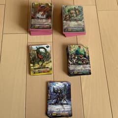 ヴァンガード 約140枚 まとめ売りのサムネイル