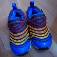 美品！NIKE　ダイナモ　19cmのサムネイル