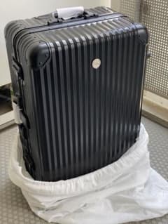 新品未使用⭐︎ブラックAMG ベンツ　オリジナルスーツケース　アキャリーケースのサムネイル