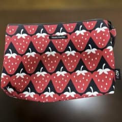 パーリーゲイツ⭐︎ラウンドバック⭐︎いちご柄 パーリーゲイツ⭐︎ラウンドバック⭐︎いちご柄 FEELING LIKE A