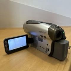 SONY Handycam ビデオカメラ 30.0メガピクセルのサムネイル