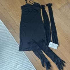 黒のタイトドレスとレース手袋・靴下セットのサムネイル