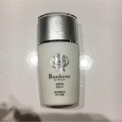新品  半額以下 ウォータープルーフ日焼け止め SPF30 PA++のサムネイル