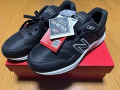 New Balance 880 GORE-TEX スニーカーのサムネイル