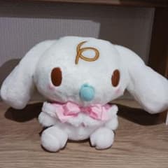 みるく　シナモロール シナモンフレンズ　ぬいぐるみ 初期　サンリオ　希少 サンリオ シナモンフレンズケープ ぬいぐるみ みるく 2020 - メルカリ