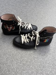 GUCCI ハイカットスニーカー 刺繍デザイン 純正箱あり　27cmのサムネイル