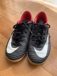 NIKE サッカー フットサルシューズ 22.5㎝のサムネイル