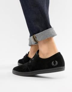 FRED PERRY Byron Low Suede 雑誌掲載モデル スニーカーのサムネイル