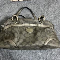 COACH シグネチャー ハンドバッグのサムネイル