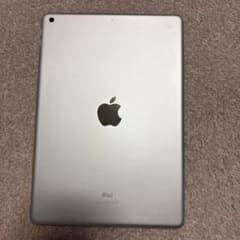 Apple iPad (第7世代) シルバー 32GBのサムネイル