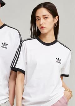 adidasオリジナルスTシャツのサムネイル