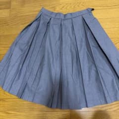 グレー プリーツスカート ひざ丈のサムネイル