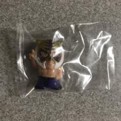 新日本プロレスフィギュア 4代目タイガーマスク ソフビ指人形 引退 wwe