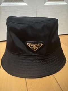 PRADA バケハ 黒のサムネイル