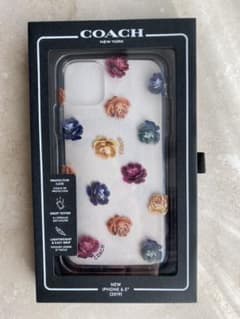 ぷーさん様専用　COACH iPhone 11 pro max peonyケースのサムネイル