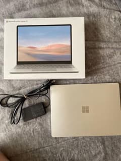 Microsoft Surface Laptop Go プラチナのサムネイル
