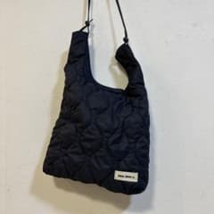 MONO COMME CA キルティング ショルダーバッグのサムネイル